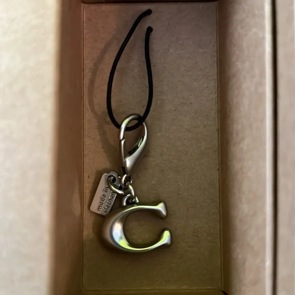 SALE Coach NWT Small Glacier White Wristlet Gift Set with Charms - Picture 6 of 9